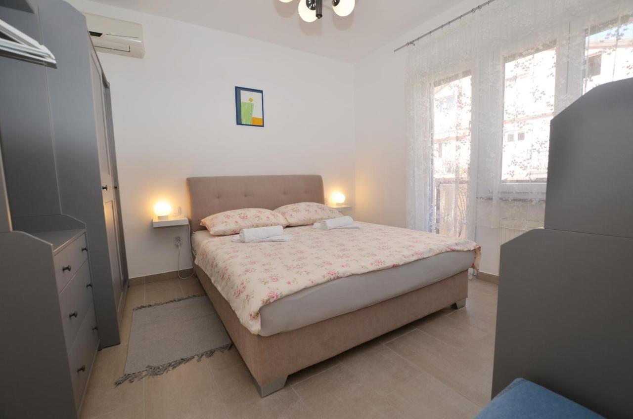 M&N Apartment 罗维尼 外观 照片